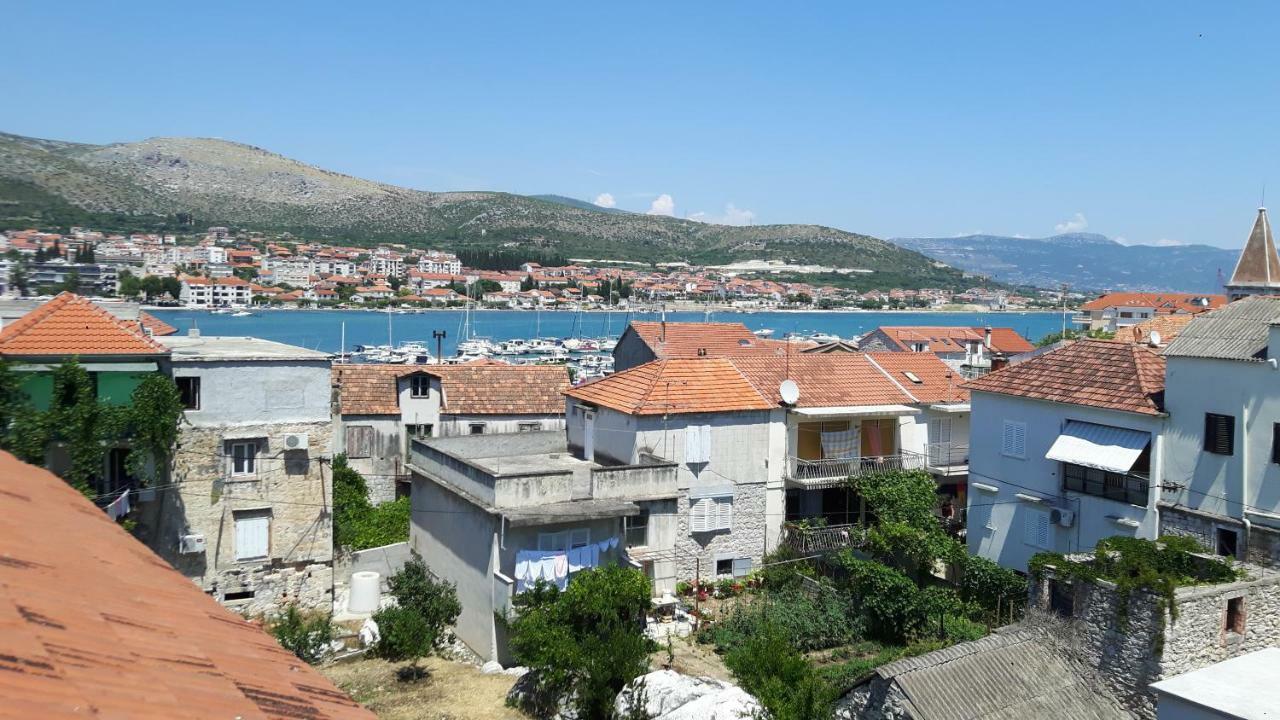 Apartman Zora Trogir Exterior foto