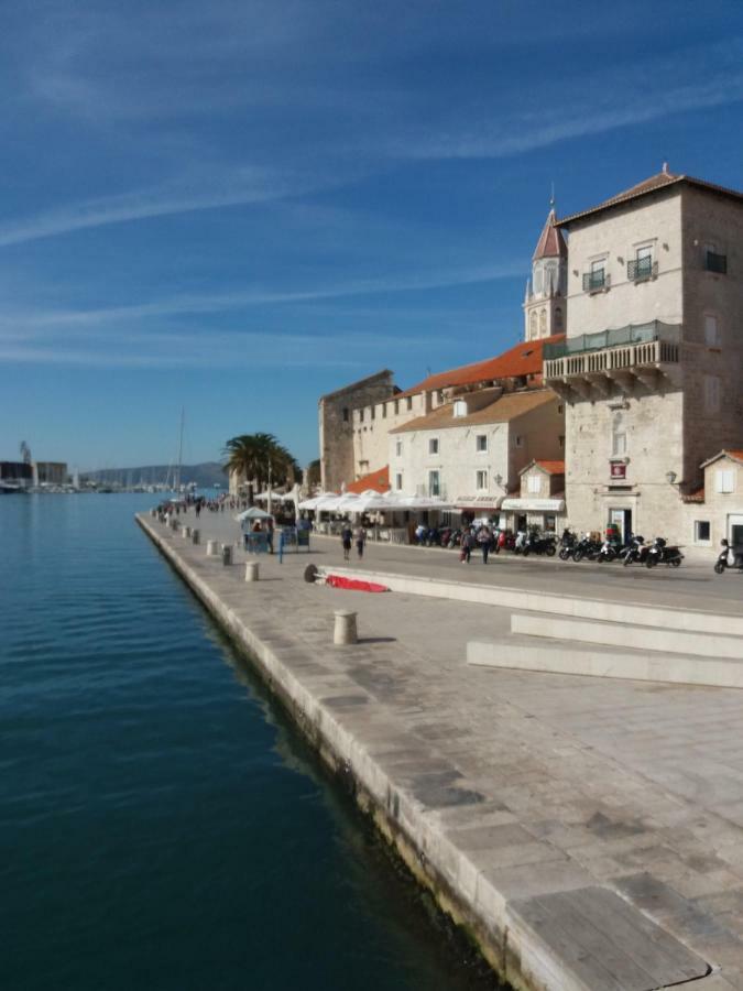 Apartman Zora Trogir Exterior foto