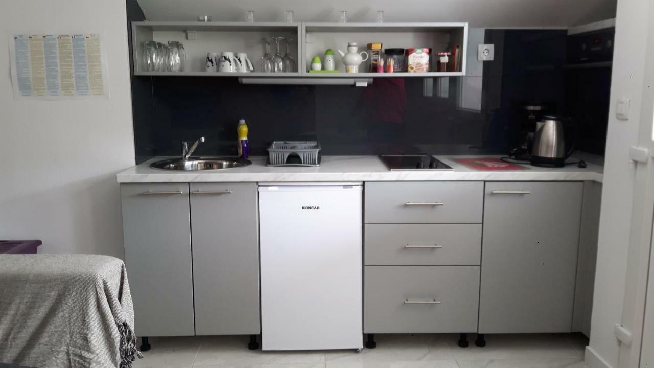 Apartman Zora Trogir Exterior foto